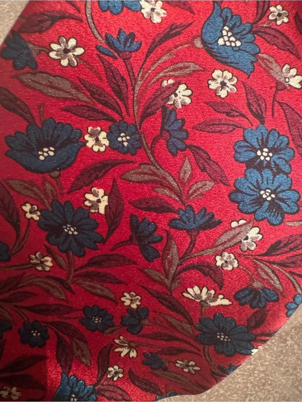 Oscar de la Renta Red Floral Silk Tie with Blue Accents